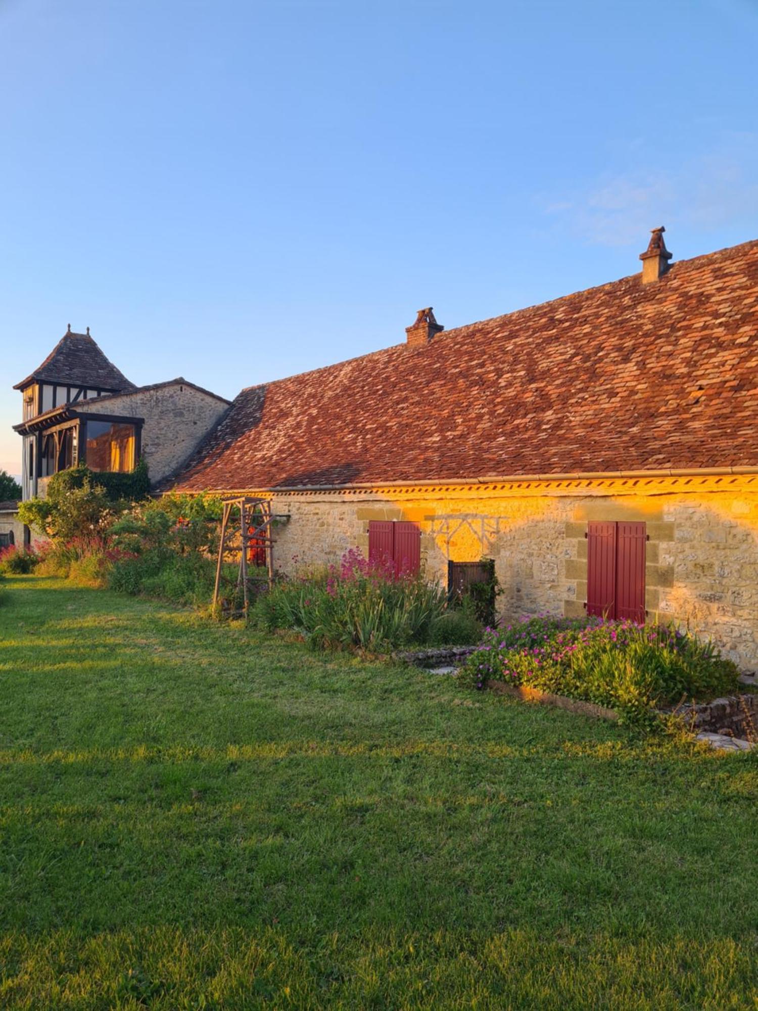 La Ferme de l'Embellie Gîtes et Chambres d'Hôtes Le Buisson-de-Cadouin Exterior foto